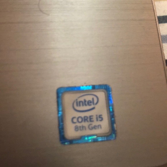 Dell laptop - Picture 2 of 4